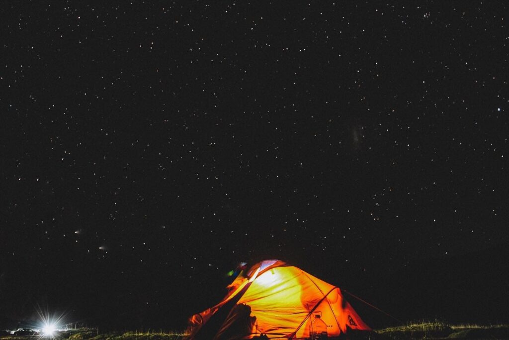 expediciones en chile camping de noche